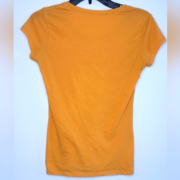 No Boundaries Small Mustard Yellow Cotton T-shirt S - Picture 2 of 3